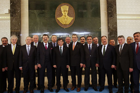 Özer, TOBB Heyeti ile Davutoğlu’nu ziyaret etti