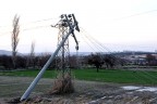 Lodos elektrik hatlarını vurdu
