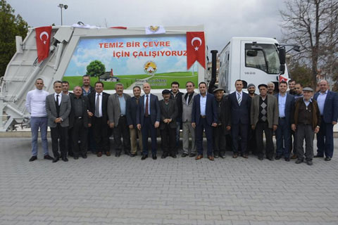Sarayköy’e sıfır km çöp kamyonu