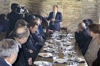 Tavas’ta muhtarlara GSM hattı dağıtıldı