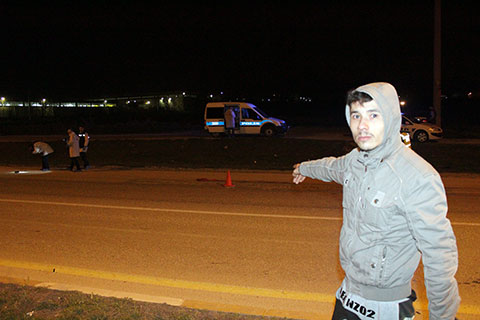 Lüks jeep yayayı ikiye böldü