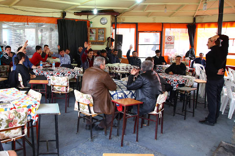 Kahvehanelerde kentlilik dersi