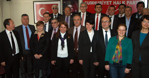 denizli-chp-valige-yurudu-ic-1