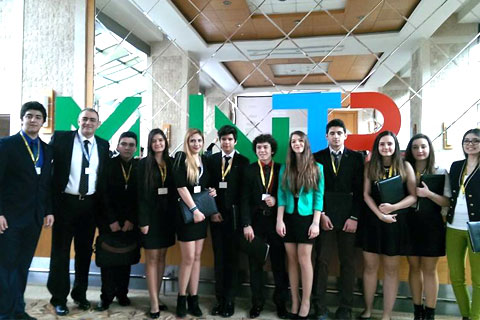 ÖZEL PEV LİSELERİ MUNTR 2015’TEYDİ