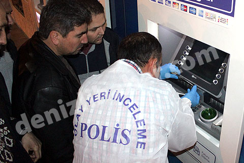 Yüzlerce kişinin hesabını boşaltacaklardı