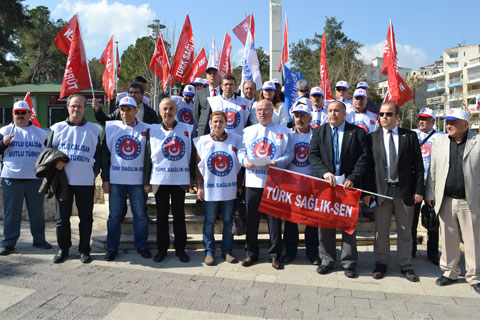 SAĞLIK ÇALIŞANLARI İŞ BIRAKTI