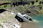 Çalındı zannettiği otomobili dereden çıktı