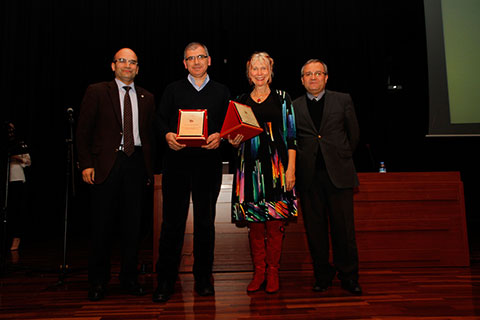 AVUSTRALYALI ŞAİRDEN ÇANAKKALE ŞİİRLERİ