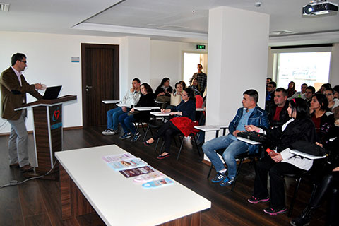 Anne babalara hoş geldin bebeğim semineri