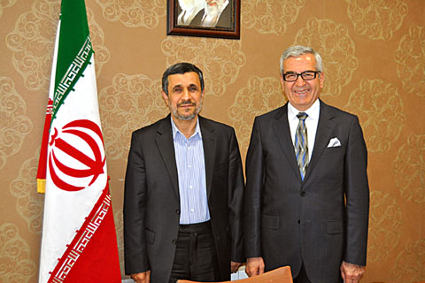 HASAN KORKMAZCAN İRAN’DA AHMEDİNEJAD İLE GÖRÜŞTÜ