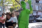 Sokak sanatı için yeşile boyandı