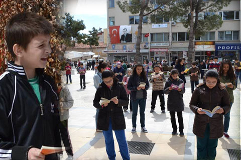 Çal’da kitap okuma seferberliği