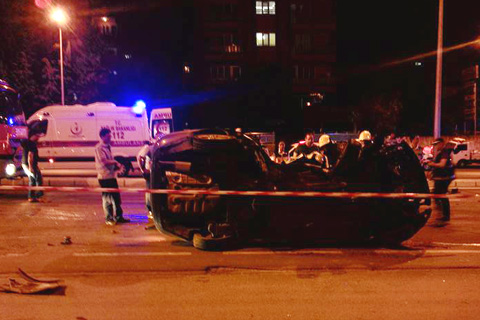 Bağbaşı’nda kaza: 1 ölü, 4 yaralı var