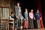 Komşu Köyün Delisi’ni sahnelediler
