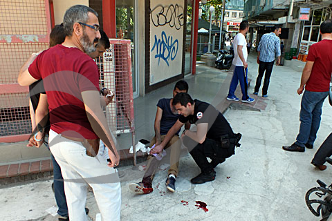 İki arkadaşın tartışmasında kan aktı