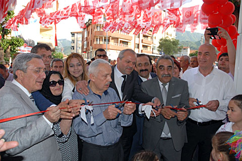 İŞVERENİ İŞÇİYE KARŞI KIŞKIRTIYORLAR