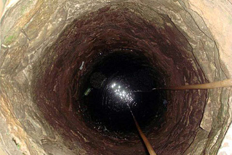 Yaşlı kadının cesedi kuyuda bulundu