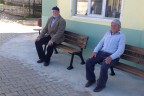 Tavas’ta park ve bahçelere oturma bankı