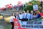 Vatan Partisi’nden Menderes’te kirlilik eylemi
