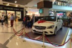 ALIŞVERİŞE MERCEDES