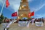 Savaşı giysileriyle Çanakkale ziyareti