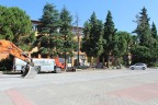 ‘KOCA MEKTEP’E DOZERLER GİRDİ