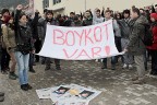 Ekmeğin tahrik unsuru olduğu dava ertelendi