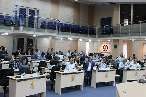 Büyükşehir’de tartışma
