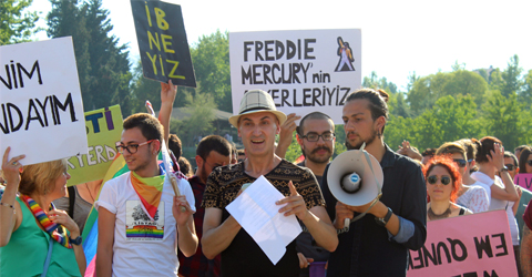 denizli-lgbti-ler-yurudu-ic-1