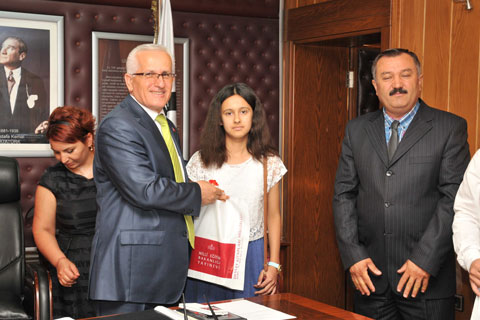 Oğuz başarıyı ödüllendirdi