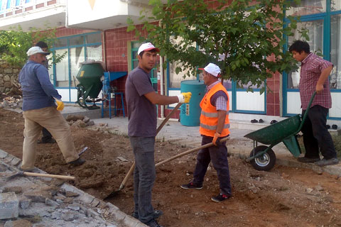 Çameli sokakları parke taşıyla kaplanıyor