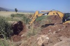 TAVAS’TA OVA YOLUNA KÖPRÜ YAPILIYOR