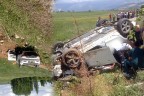 2 otomobil çarpıştı: 3 yaralı