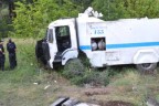 Toma Takla Attı: 2 Polis Yaralı