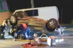 Otomobil park halindeki araçlara çarptı: 1 ölü