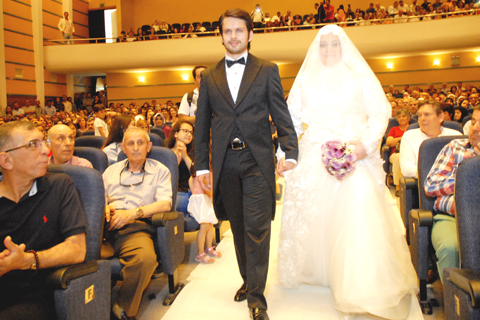 Özal evlendi, Turgut nikah şahidi oldu