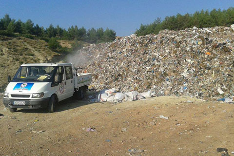 Acıpayam’da sinek ve haşereyle ilaçlı mücadele