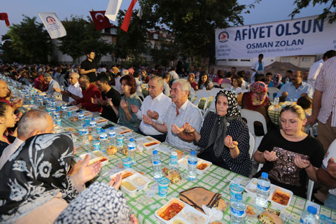 Gönül sofralarında 95 bin kişi buluştu