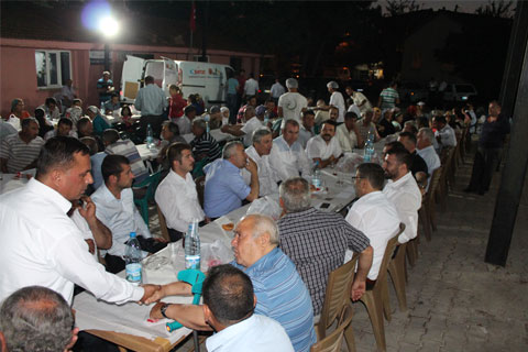 SAZAK MAHALLESİ’NDE İFTAR KEYFİ