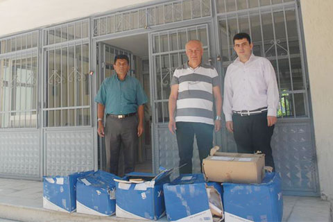 Çolakoğlu’ndan Buldan’a kolilerle kitap bağışı