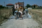 Keçeliler’de yollar parke taşıyla kaplanıyor