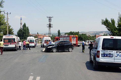 Kayıhan’da kaza: 9 yaralı