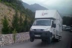 Kamyonet şaha kalktı sosyal medya yıkıldı