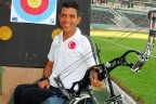 Engel tanımıyor; spor yapıyor, dans ediyor