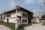 Kurs evi olarak hizmet veriyor