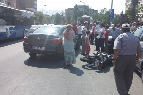 Devlet Hastanesi önünde kaza