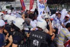 Eğitim-İş’liler AŞTİ’den çıktı bakanlığa yürüdü