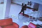 Hırsızlık saniye saniye güvenlik kamerasında