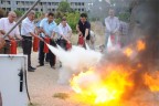 İTFAİYEDEN SAĞLIK PERSONELİNE YANGIN EĞİTİMİ