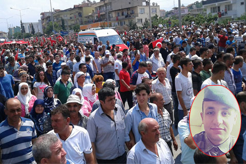 Şehidi son yolculuğuna 10 binler uğurladı